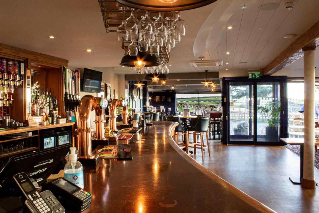 Gwesty Gadlys Hotel Cemaes Bay Zewnętrze zdjęcie